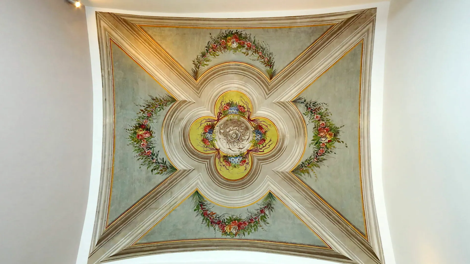 *** Konukevi Amm Suite Roma İtalya